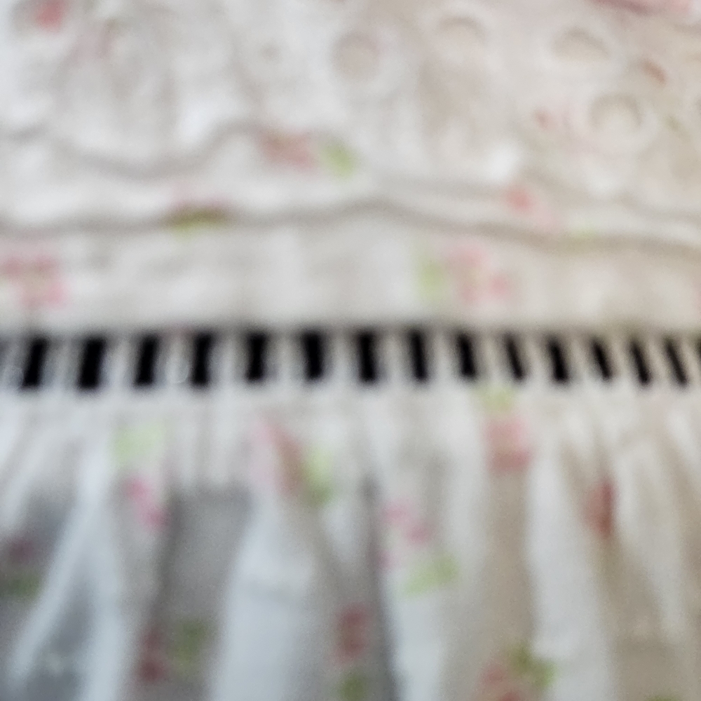 Aria White Eyelet Pointelle Floral with Floral Shaped Buttons Size Small{Bx7} - Picture 14 of 14